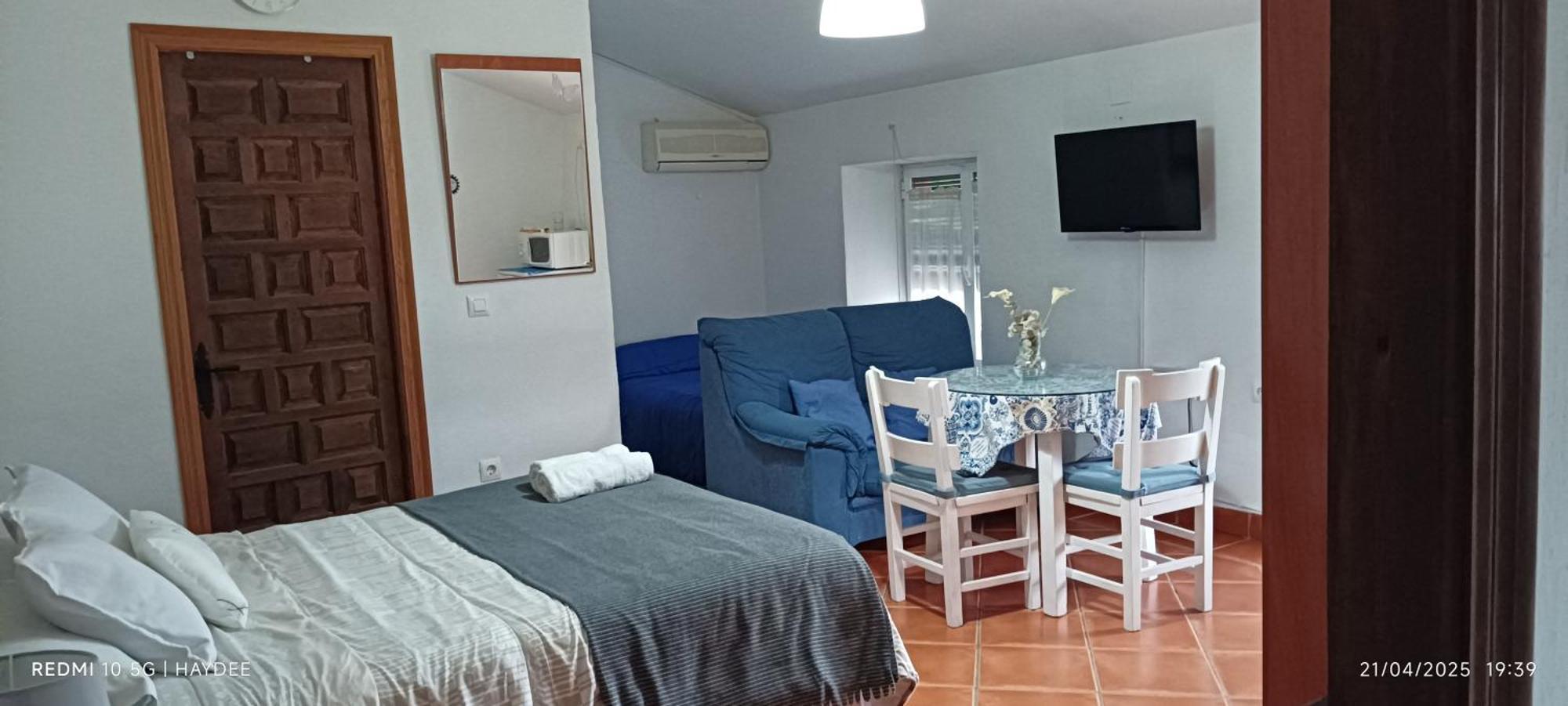 カサジャ・デ・ラ・シエラ Casa El Azahinゲストハウス 部屋 写真